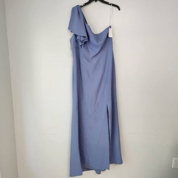 AFTER SIX Bowed One-Shoulder Trumpet Gown - Picture 3 of 9